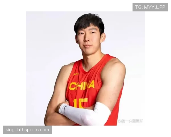 周琦这训练餐吃得比我家猫还素，真就靠喝水长个儿？