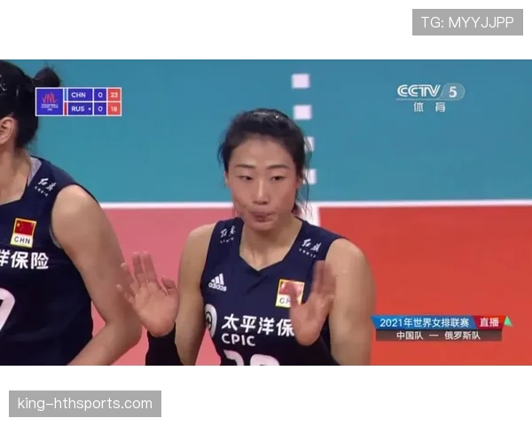 李盈莹练完一身汗，下一秒手腕那块表把我工资秒成配件